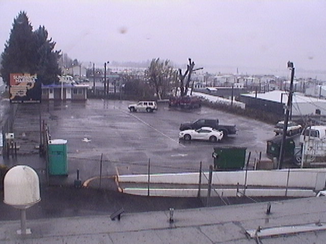 Thumbnail for current weather camera view from Rodgers Marine LLC in Portland, Oregon