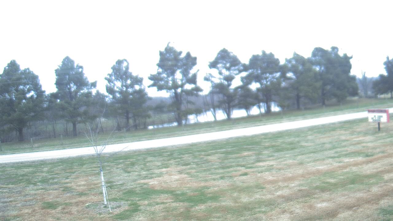 Thumbnail for current weather camera view from Lincoln ES in Pittsburg, Illinois