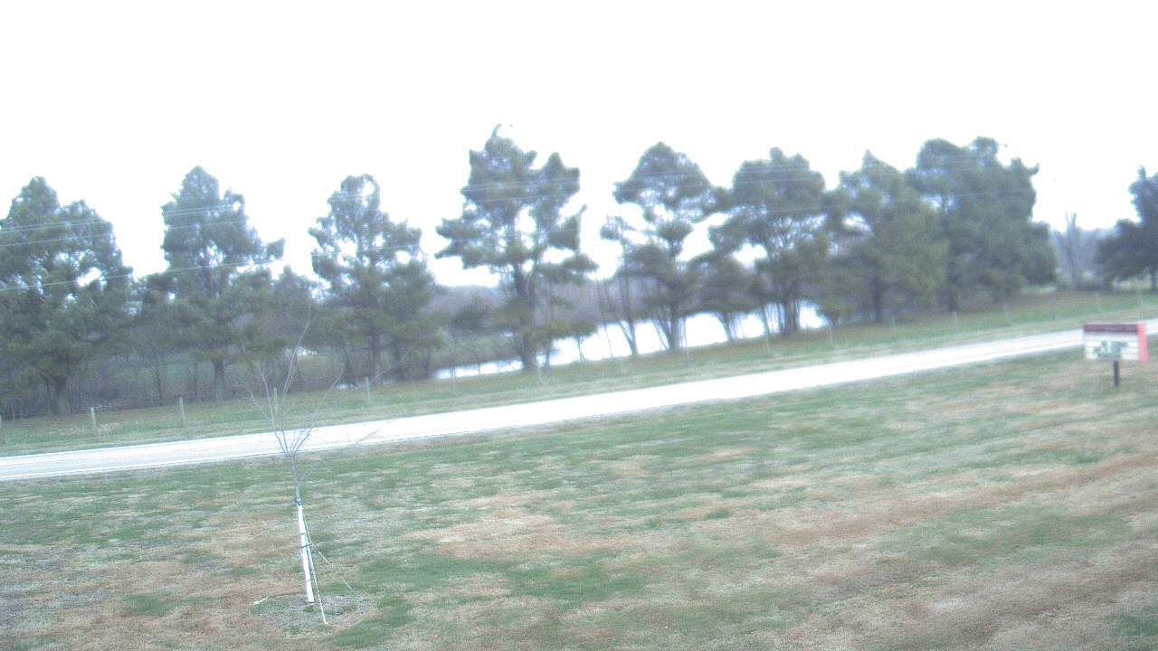 Thumbnail for current weather camera view from Lincoln ES in Pittsburg, Illinois