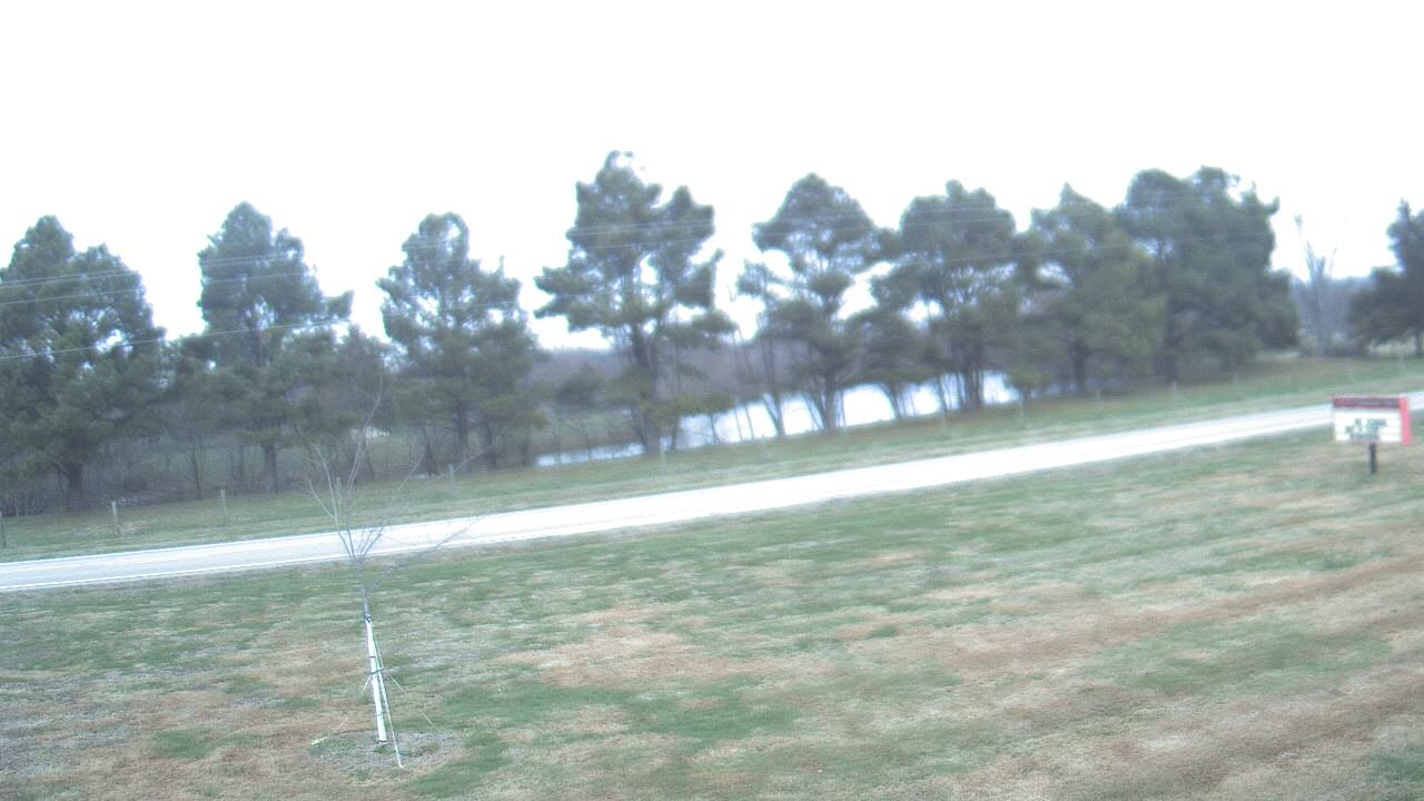 Thumbnail for current weather camera view from Lincoln ES in Pittsburg, Illinois