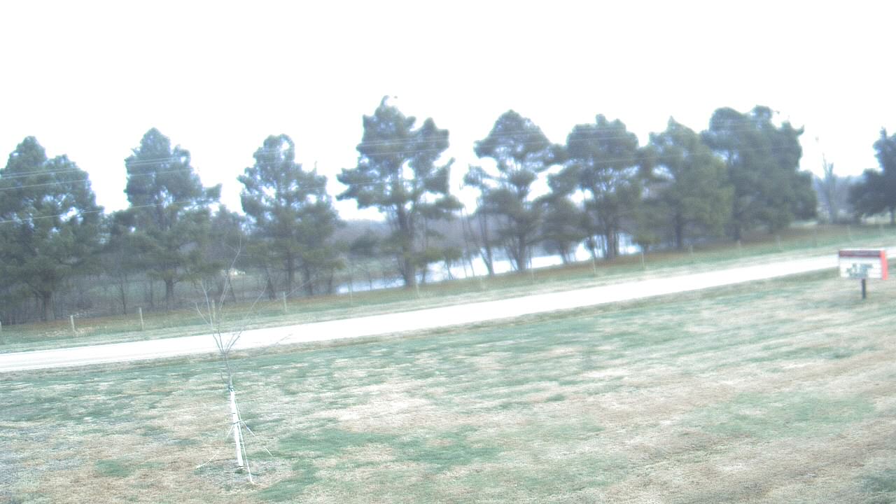 Thumbnail for current weather camera view from Lincoln ES in Pittsburg, Illinois