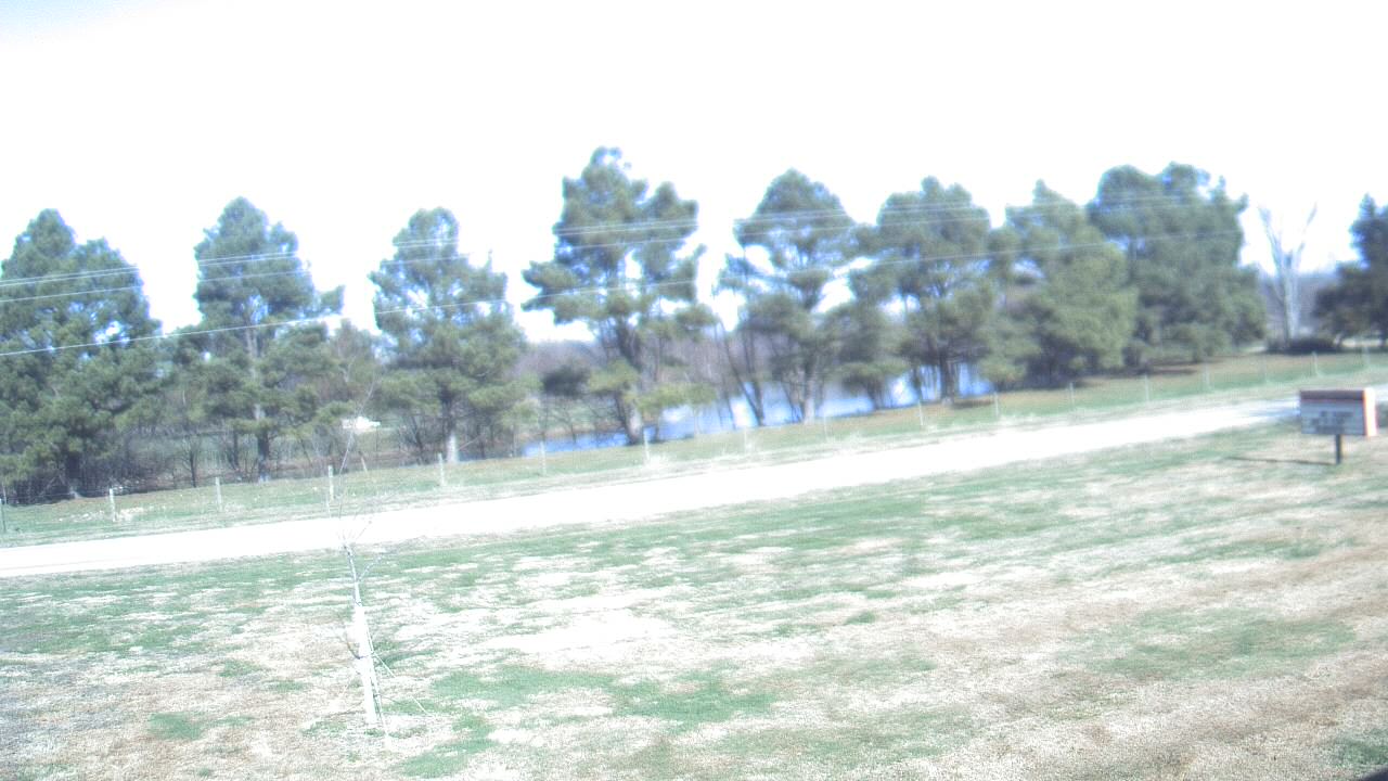 Thumbnail for current weather camera view from Lincoln ES in Pittsburg, Illinois