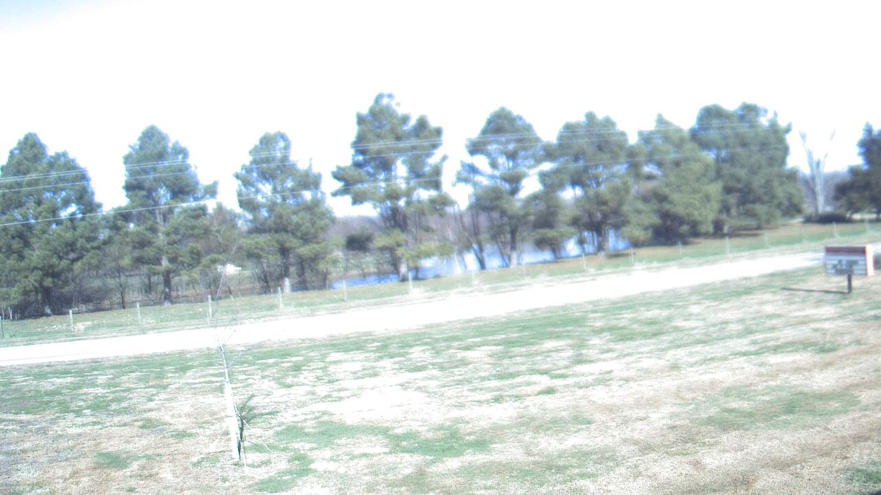 Thumbnail for current weather camera view from Lincoln ES in Pittsburg, Illinois