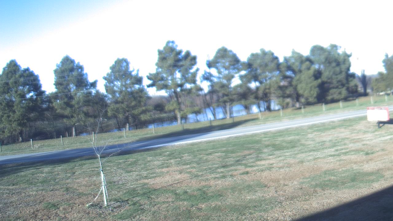 Thumbnail for current weather camera view from Lincoln ES in Pittsburg, Illinois