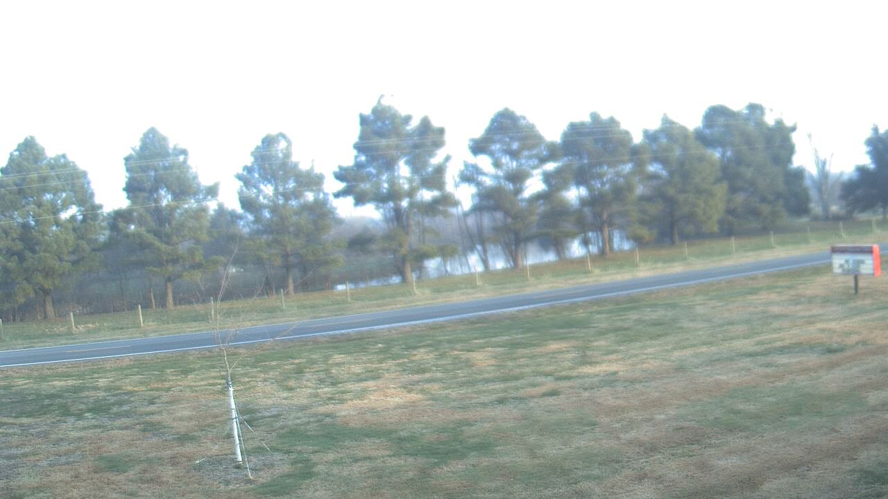 Thumbnail for current weather camera view from Lincoln ES in Pittsburg, Illinois