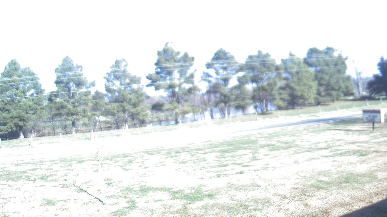 Thumbnail for current weather camera view from Lincoln ES in Pittsburg, Illinois