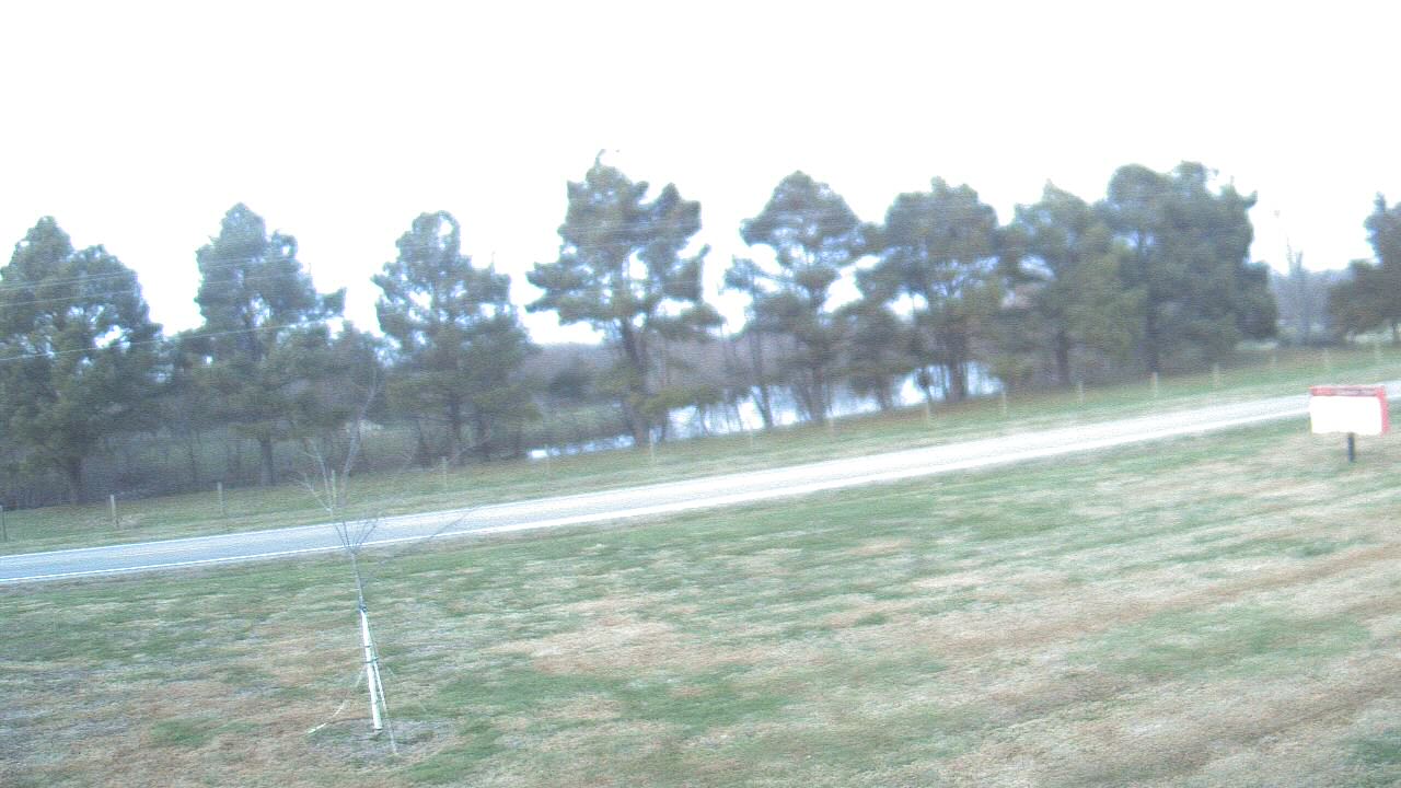 Thumbnail for current weather camera view from Lincoln ES in Pittsburg, Illinois