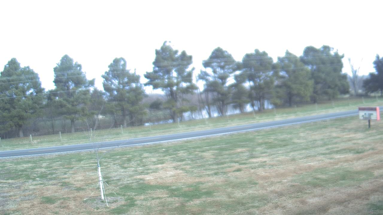 Thumbnail for current weather camera view from Lincoln ES in Pittsburg, Illinois