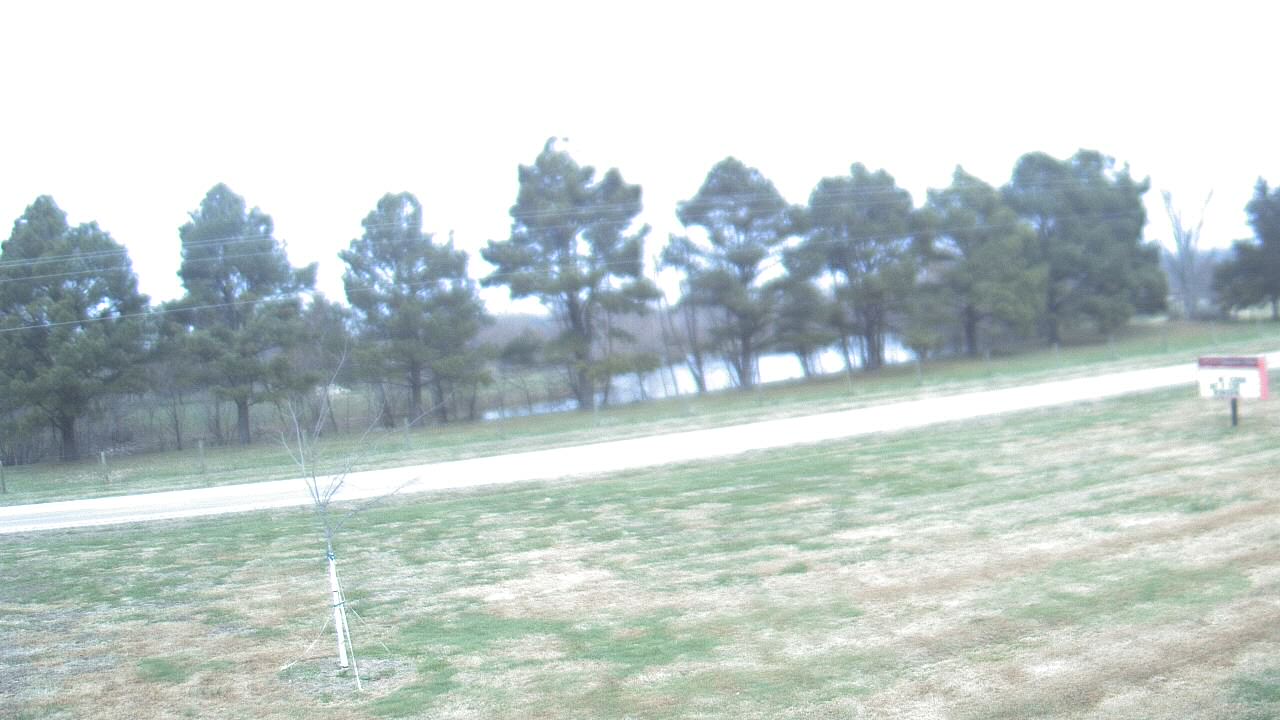 Thumbnail for current weather camera view from Lincoln ES in Pittsburg, Illinois