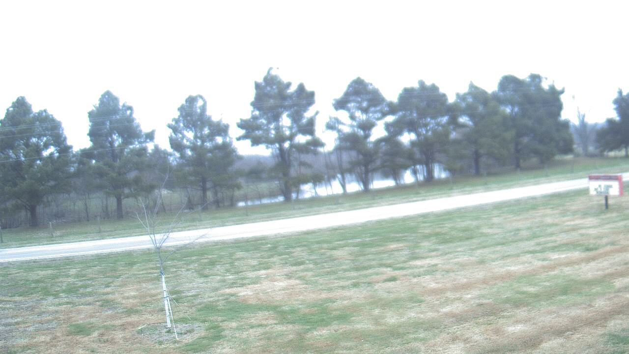 Thumbnail for current weather camera view from Lincoln ES in Pittsburg, Illinois