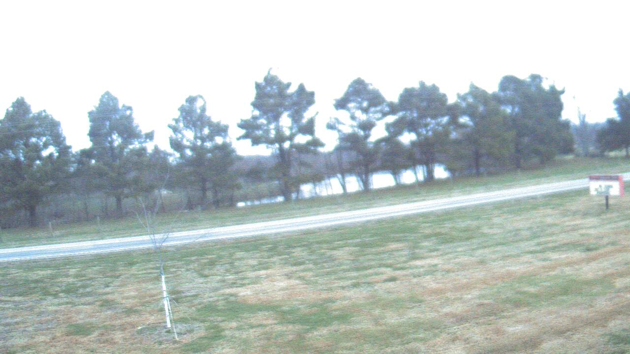 Thumbnail for current weather camera view from Lincoln ES in Pittsburg, Illinois