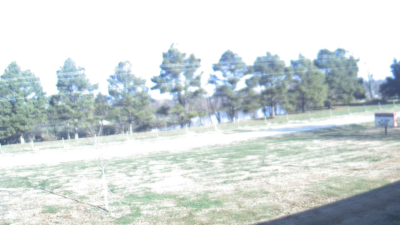 Thumbnail for current weather camera view from Lincoln ES in Pittsburg, Illinois