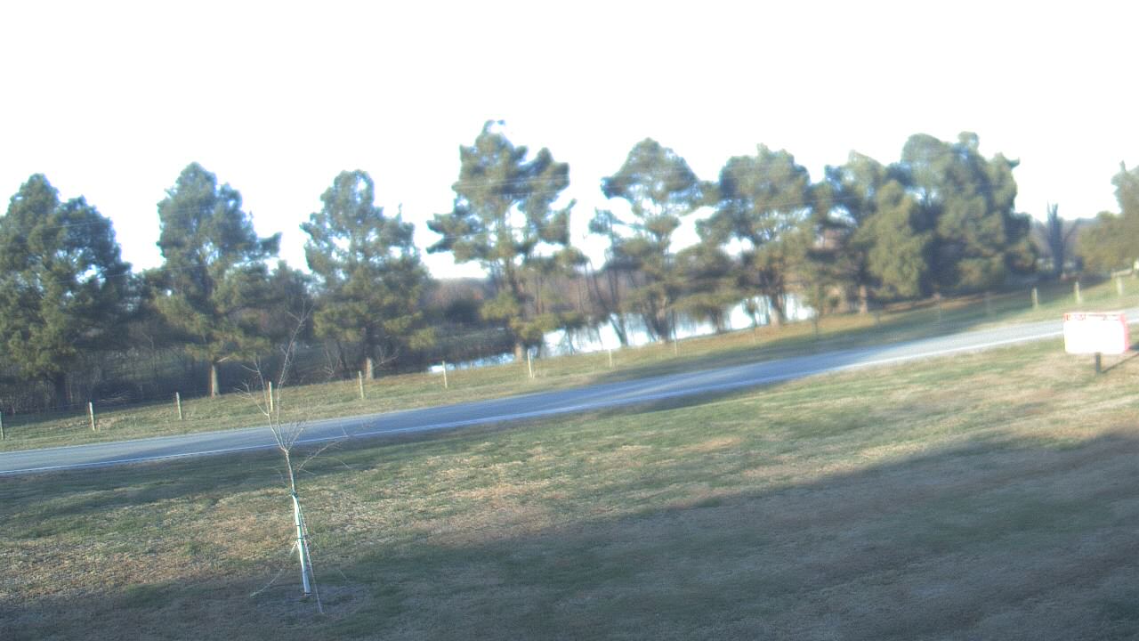 Thumbnail for current weather camera view from Lincoln ES in Pittsburg, Illinois