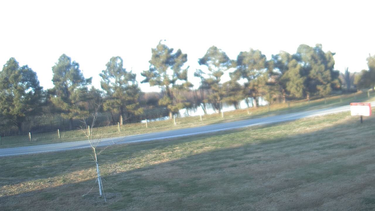 Thumbnail for current weather camera view from Lincoln ES in Pittsburg, Illinois