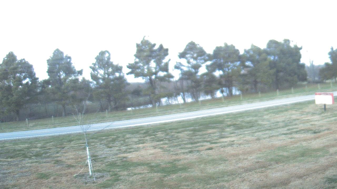 Thumbnail for current weather camera view from Lincoln ES in Pittsburg, Illinois