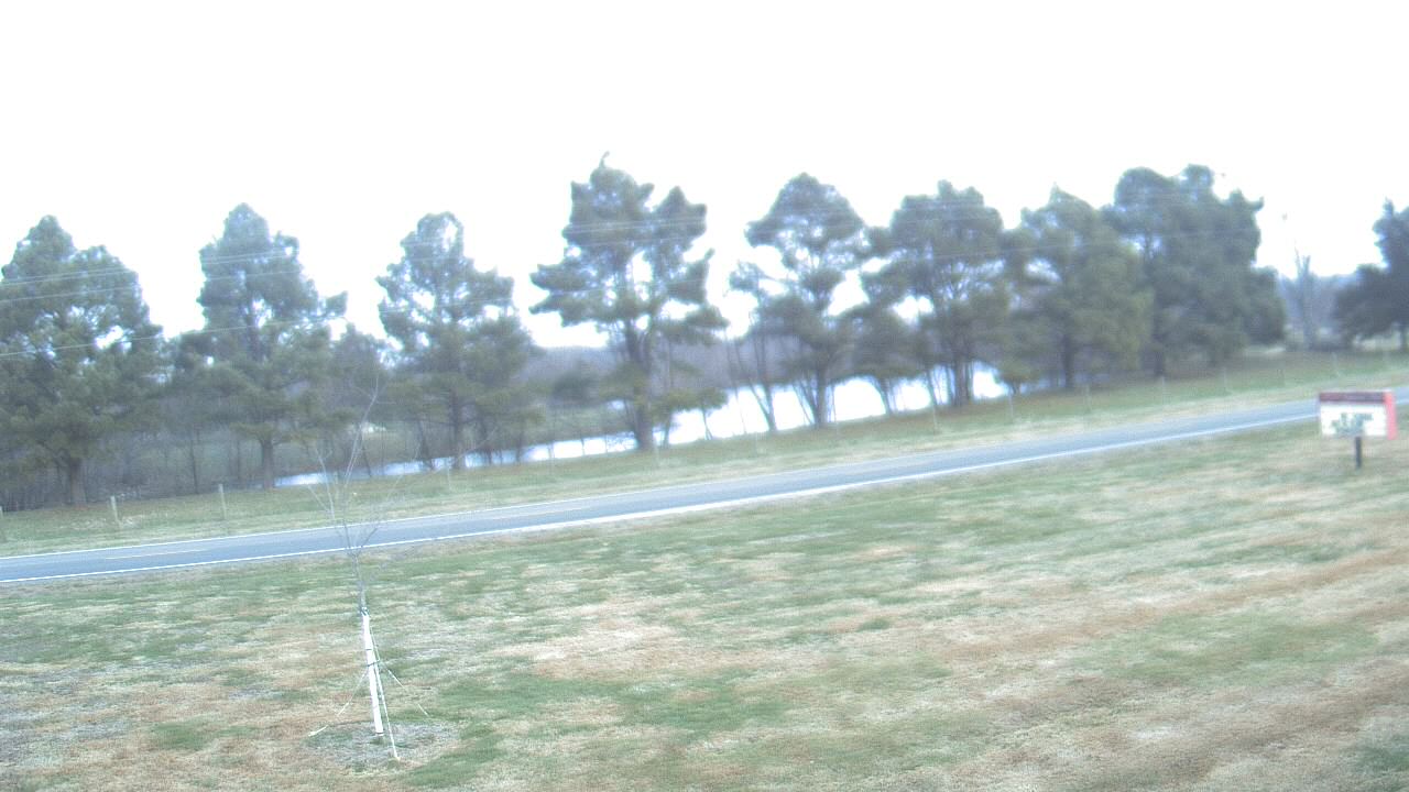 Thumbnail for current weather camera view from Lincoln ES in Pittsburg, Illinois