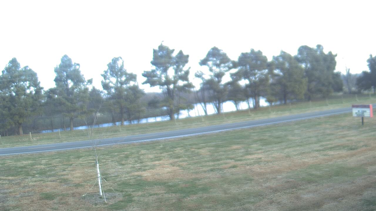 Thumbnail for current weather camera view from Lincoln ES in Pittsburg, Illinois