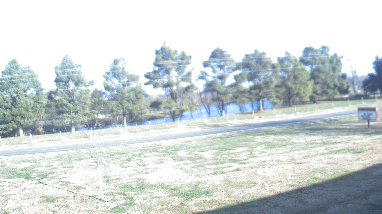 Thumbnail for current weather camera view from Lincoln ES in Pittsburg, Illinois