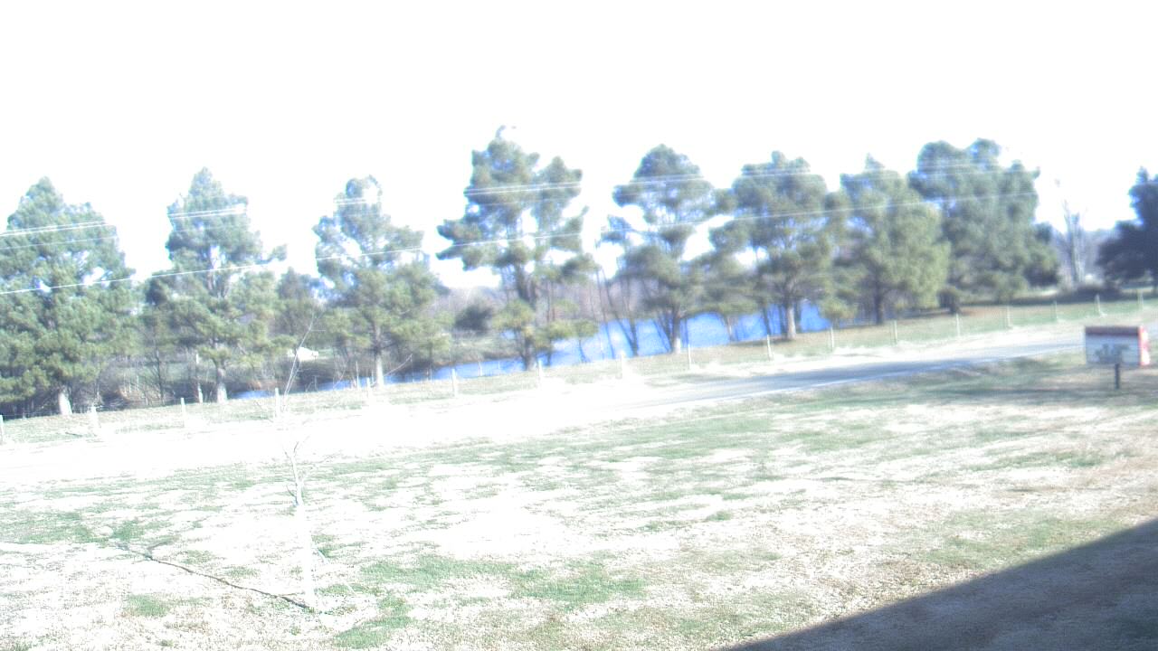 Thumbnail for current weather camera view from Lincoln ES in Pittsburg, Illinois