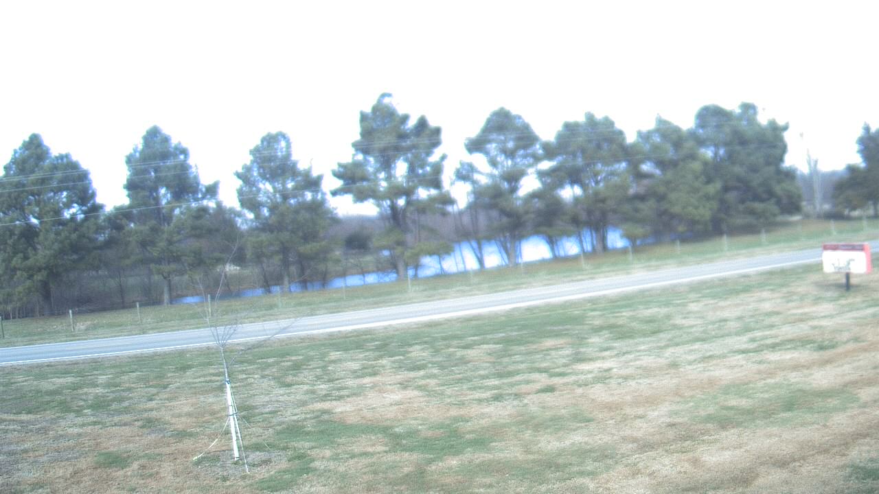 Thumbnail for current weather camera view from Lincoln ES in Pittsburg, Illinois