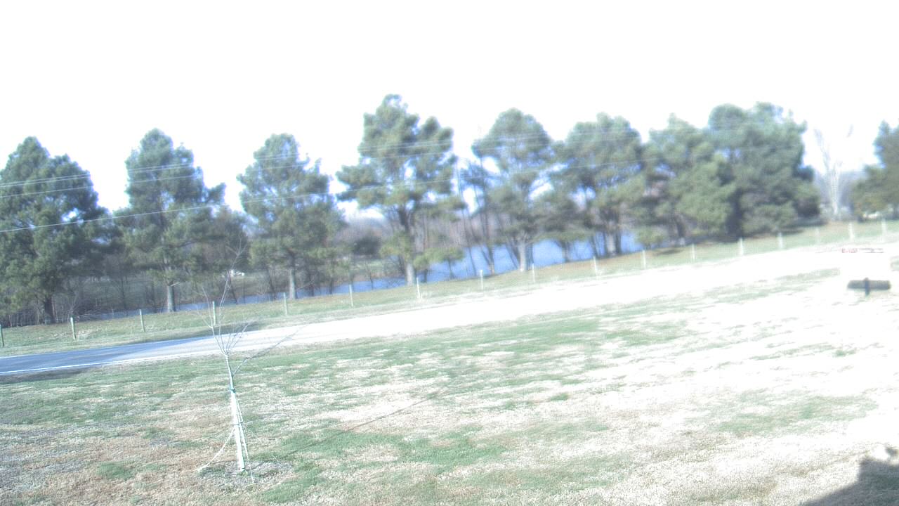 Thumbnail for current weather camera view from Lincoln ES in Pittsburg, Illinois