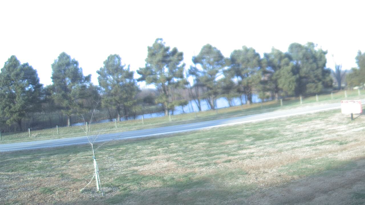 Thumbnail for current weather camera view from Lincoln ES in Pittsburg, Illinois