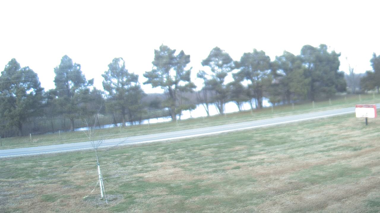 Thumbnail for current weather camera view from Lincoln ES in Pittsburg, Illinois