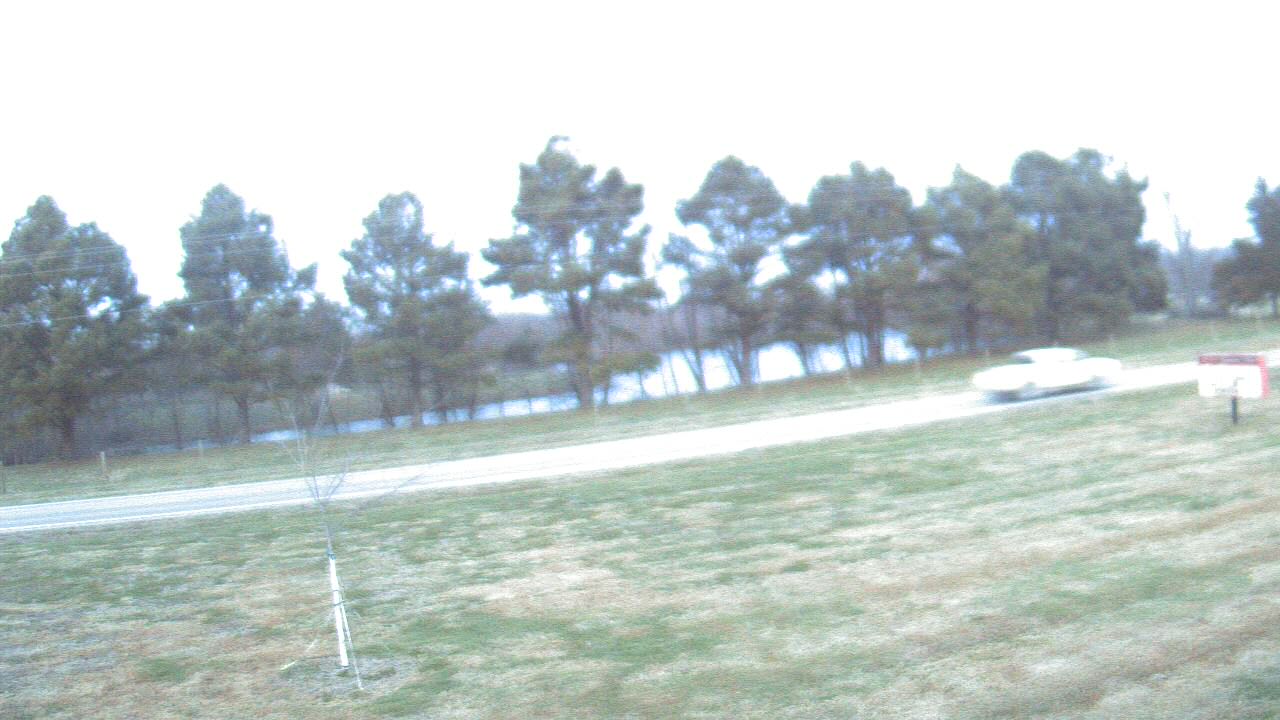 Thumbnail for current weather camera view from Lincoln ES in Pittsburg, Illinois