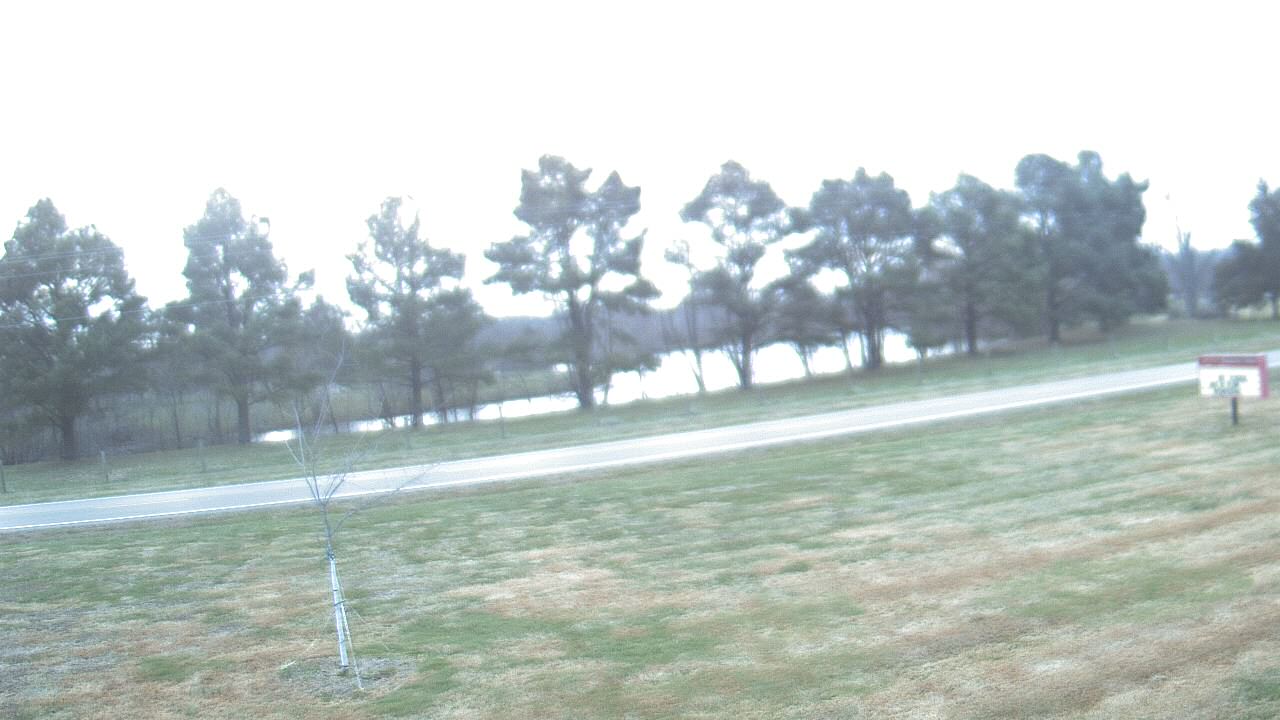 Thumbnail for current weather camera view from Lincoln ES in Pittsburg, Illinois