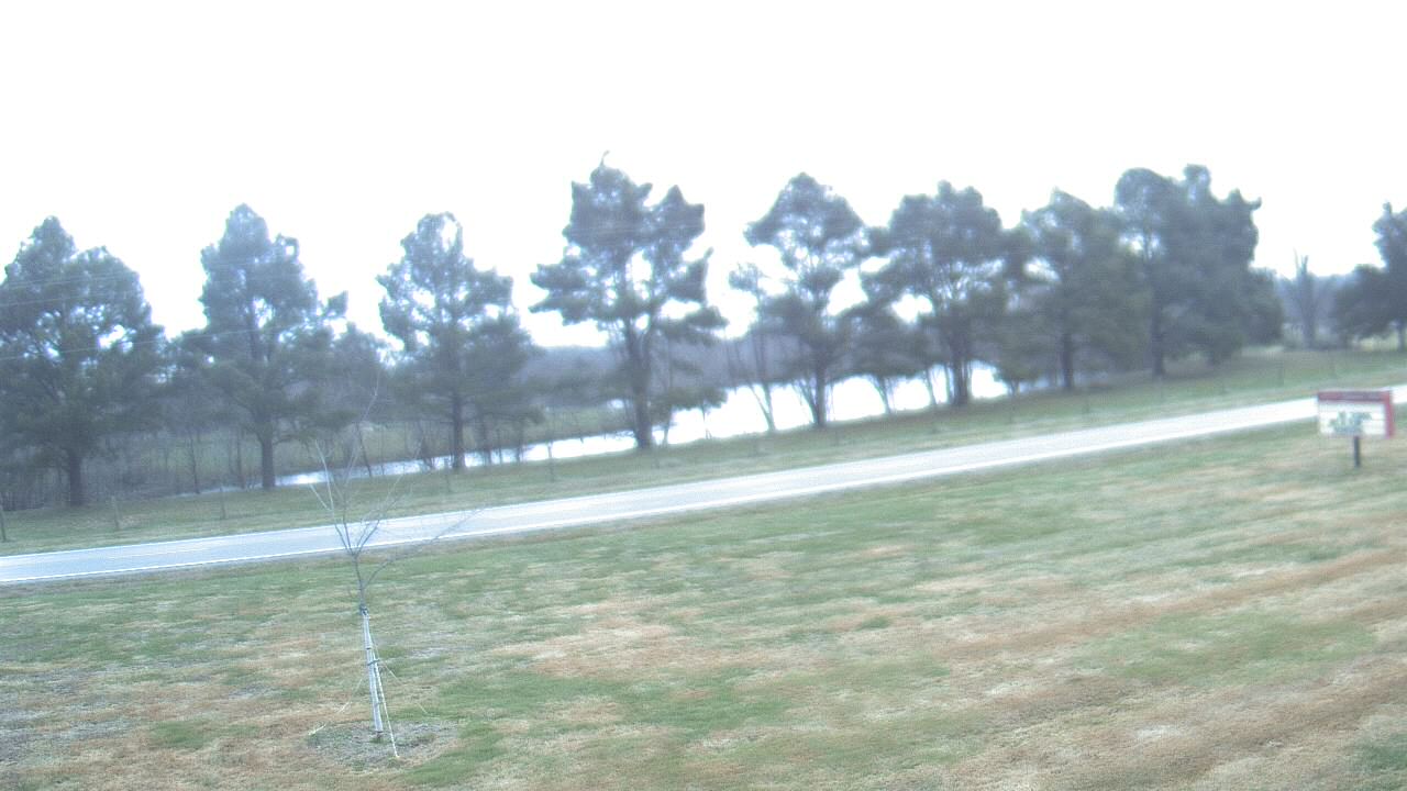 Thumbnail for current weather camera view from Lincoln ES in Pittsburg, Illinois