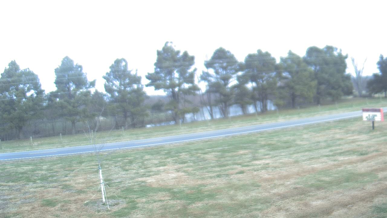 Thumbnail for current weather camera view from Lincoln ES in Pittsburg, Illinois