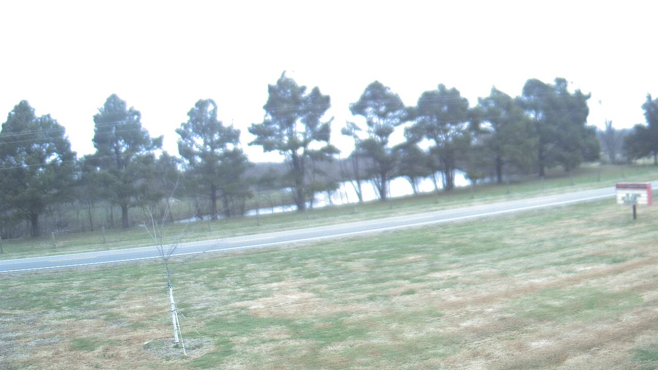 Thumbnail for current weather camera view from Lincoln ES in Pittsburg, Illinois