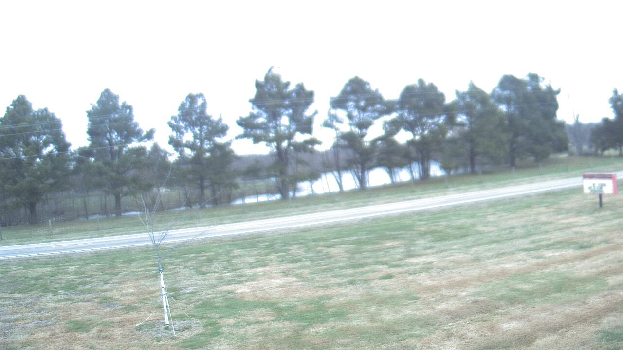 Thumbnail for current weather camera view from Lincoln ES in Pittsburg, Illinois