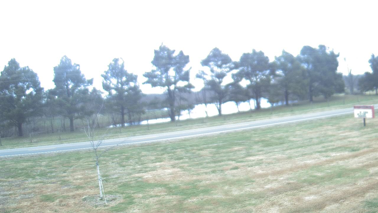 Thumbnail for current weather camera view from Lincoln ES in Pittsburg, Illinois