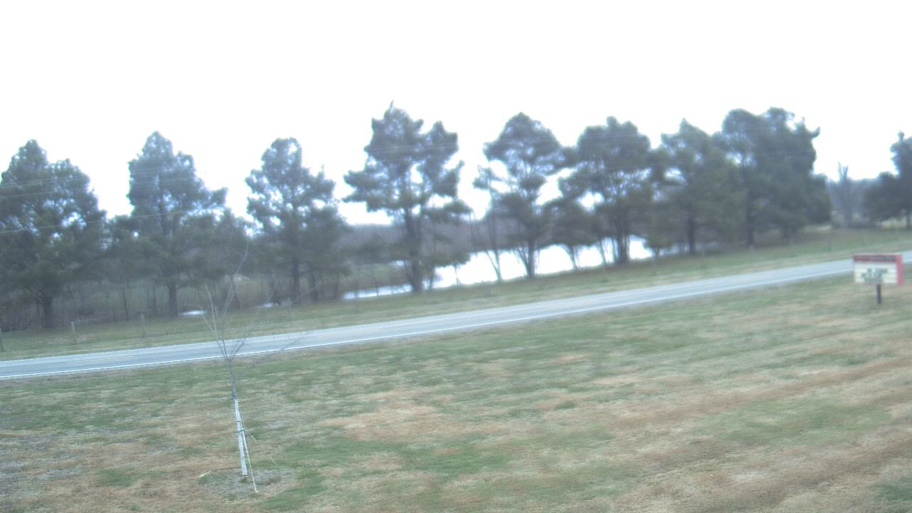 Thumbnail for current weather camera view from Lincoln ES in Pittsburg, Illinois