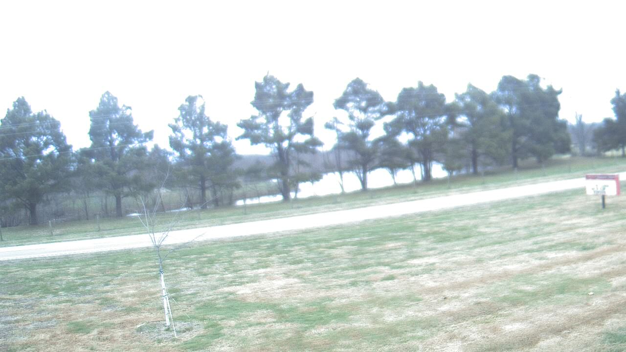 Thumbnail for current weather camera view from Lincoln ES in Pittsburg, Illinois