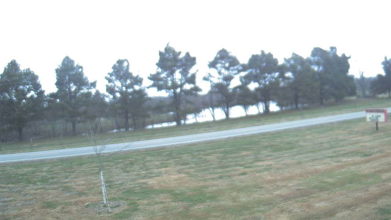 Thumbnail for current weather camera view from Lincoln ES in Pittsburg, Illinois