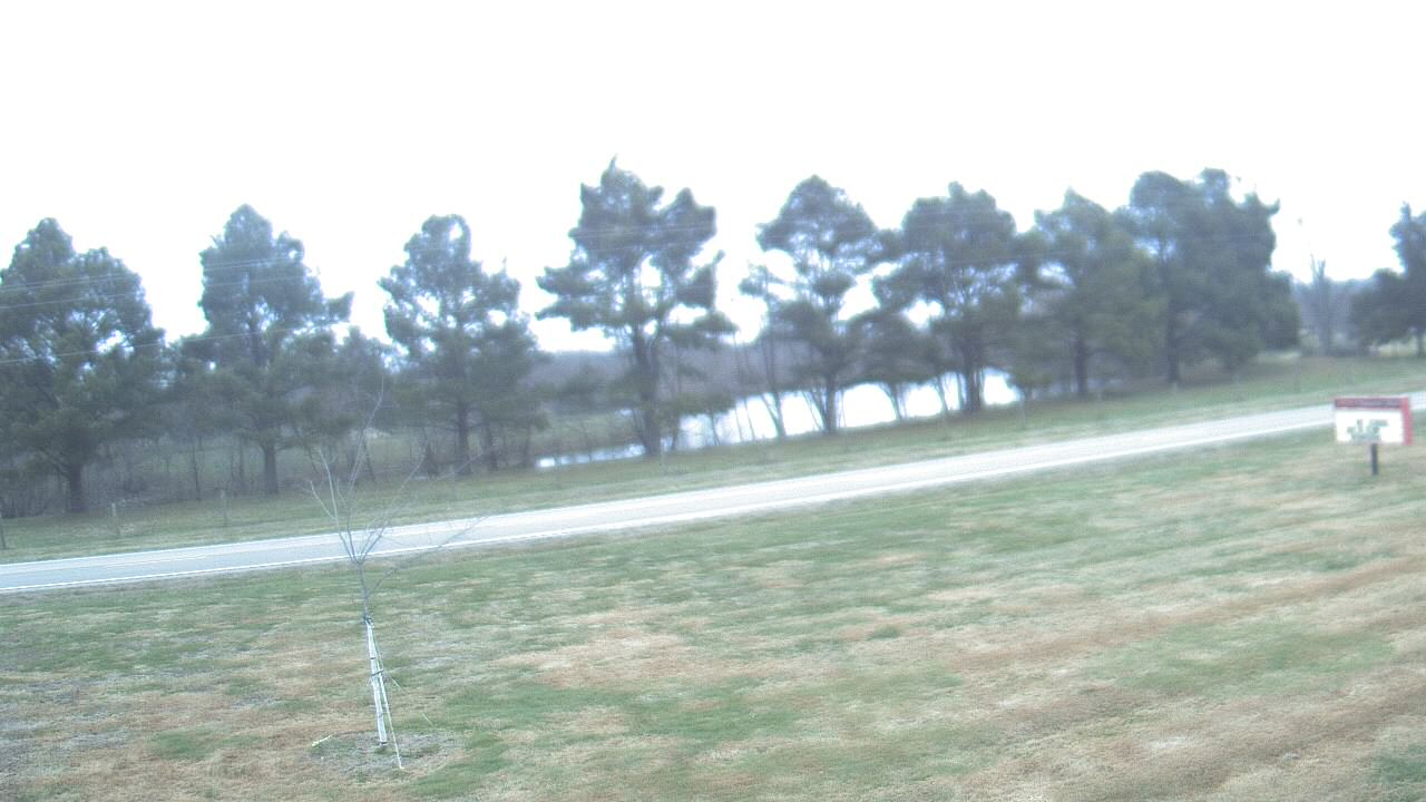 Thumbnail for current weather camera view from Lincoln ES in Pittsburg, Illinois