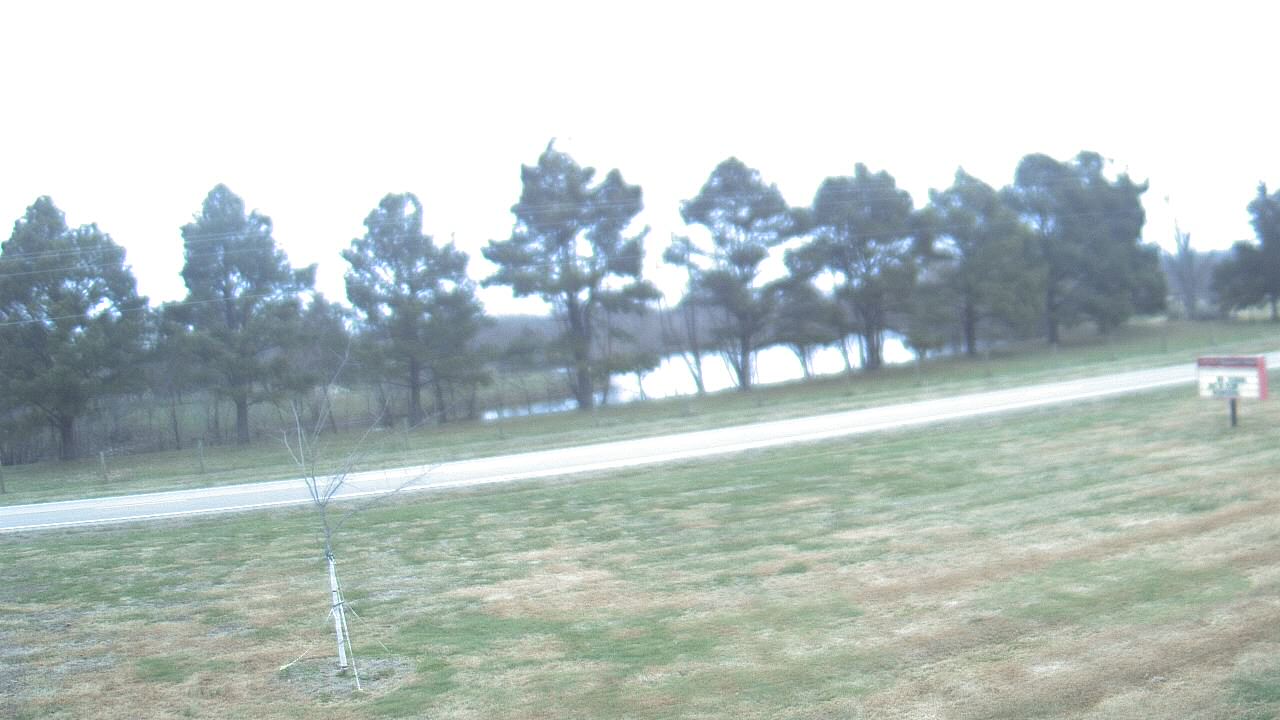 Thumbnail for current weather camera view from Lincoln ES in Pittsburg, Illinois