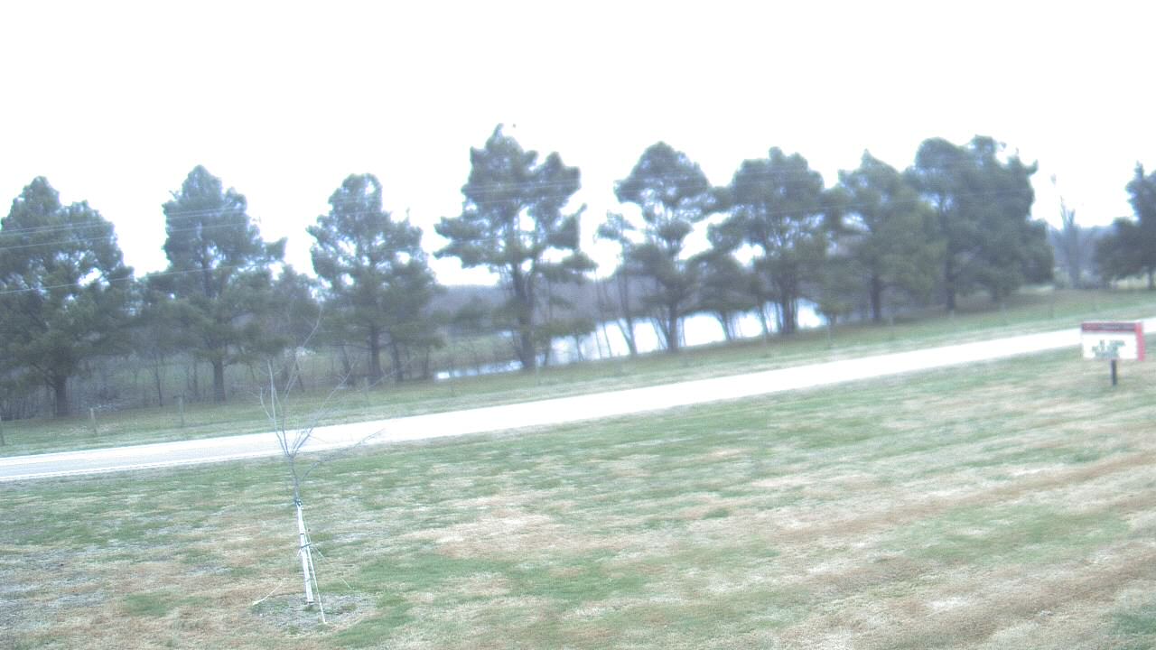 Thumbnail for current weather camera view from Lincoln ES in Pittsburg, Illinois