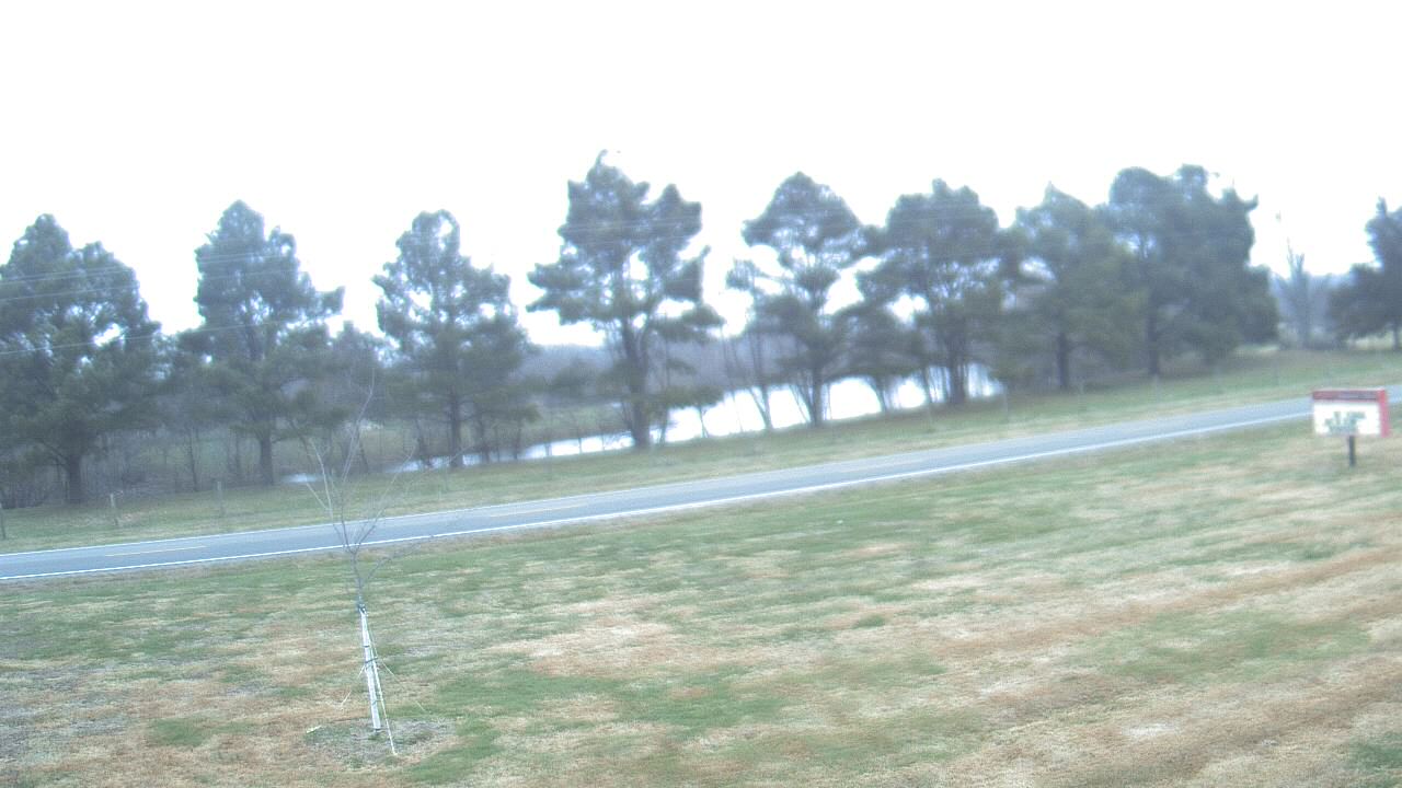 Thumbnail for current weather camera view from Lincoln ES in Pittsburg, Illinois