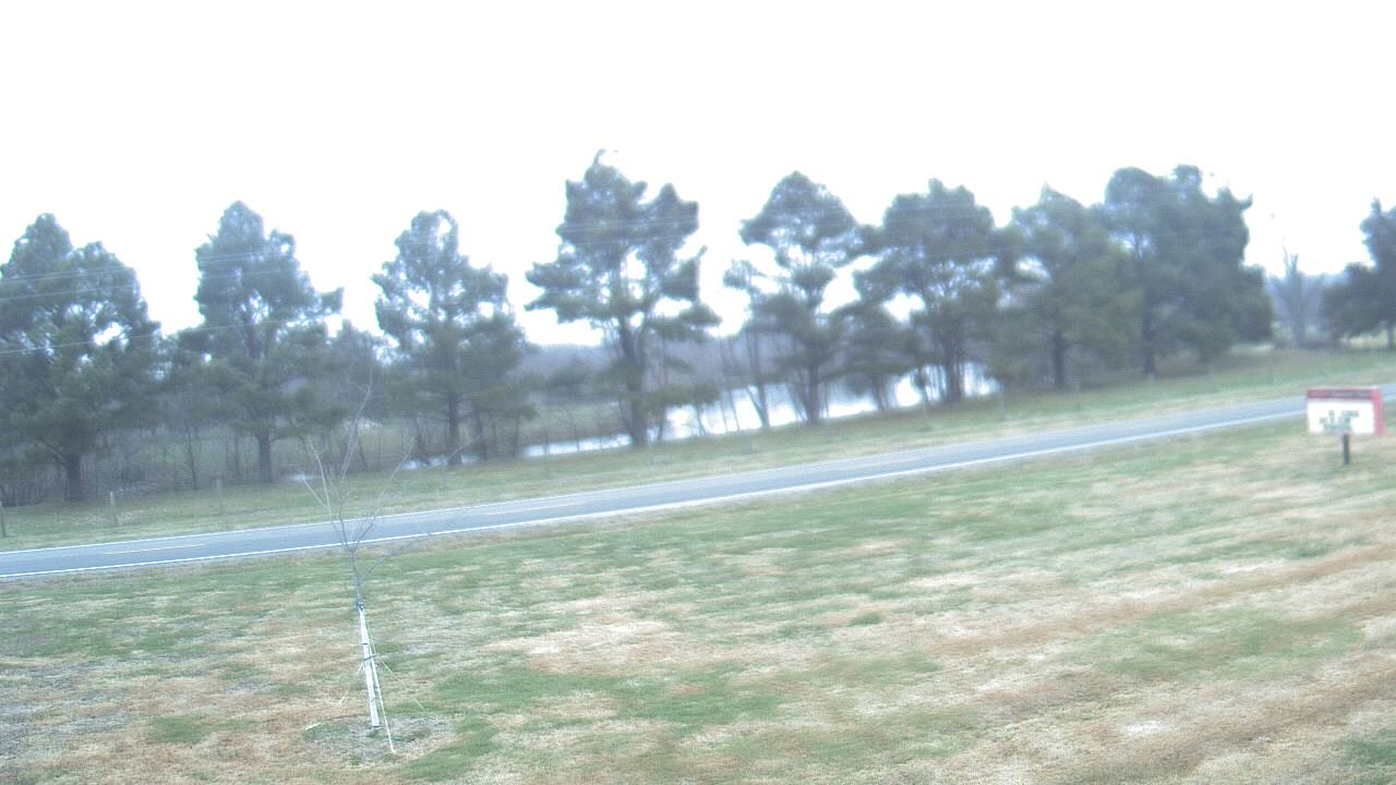 Thumbnail for current weather camera view from Lincoln ES in Pittsburg, Illinois