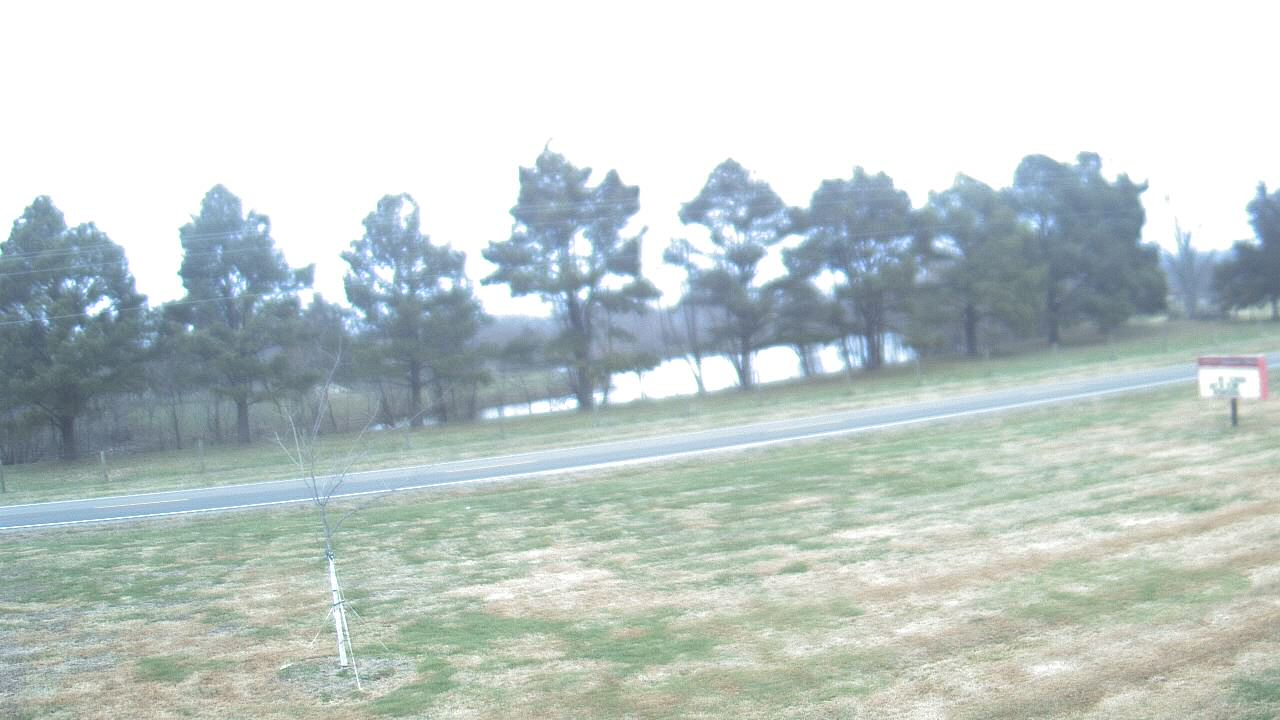 Thumbnail for current weather camera view from Lincoln ES in Pittsburg, Illinois