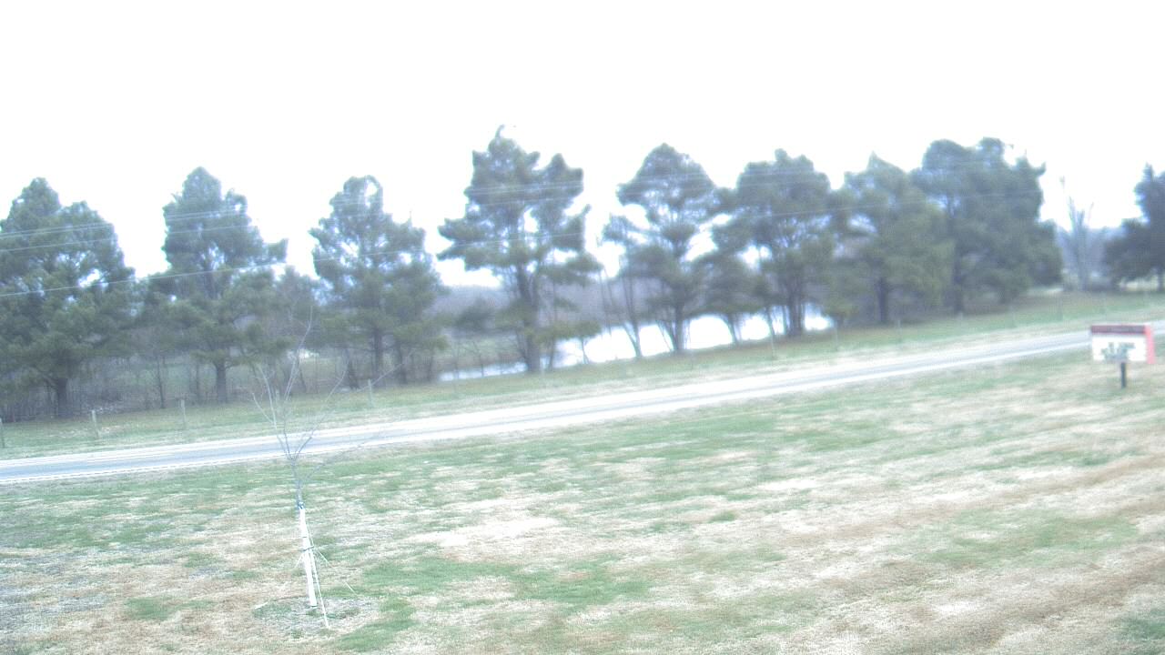 Thumbnail for current weather camera view from Lincoln ES in Pittsburg, Illinois