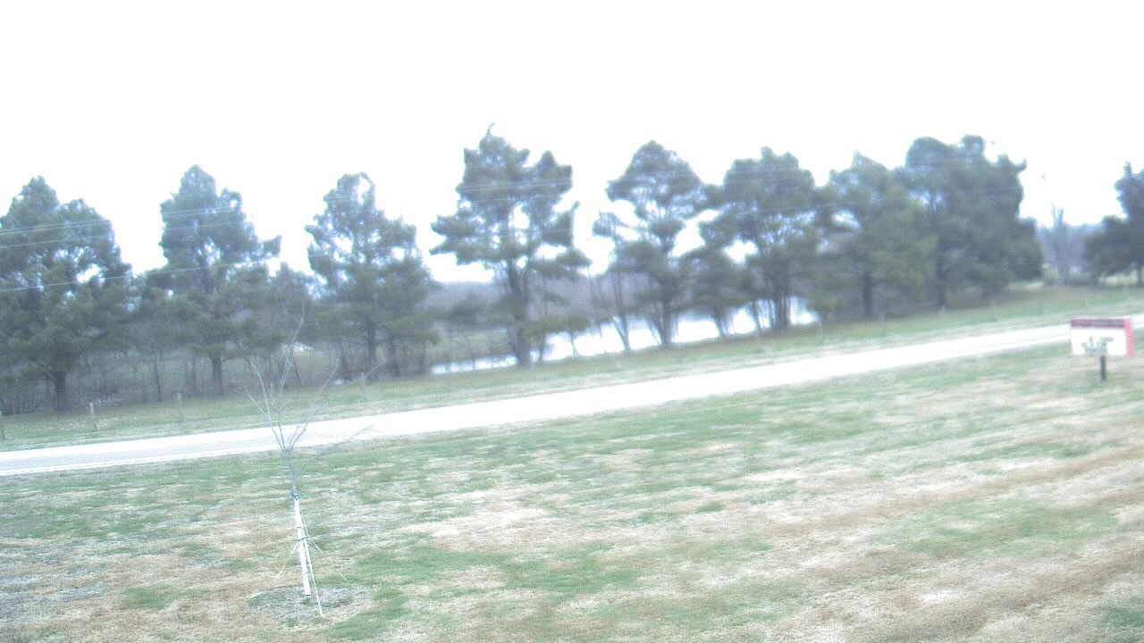 Thumbnail for current weather camera view from Lincoln ES in Pittsburg, Illinois