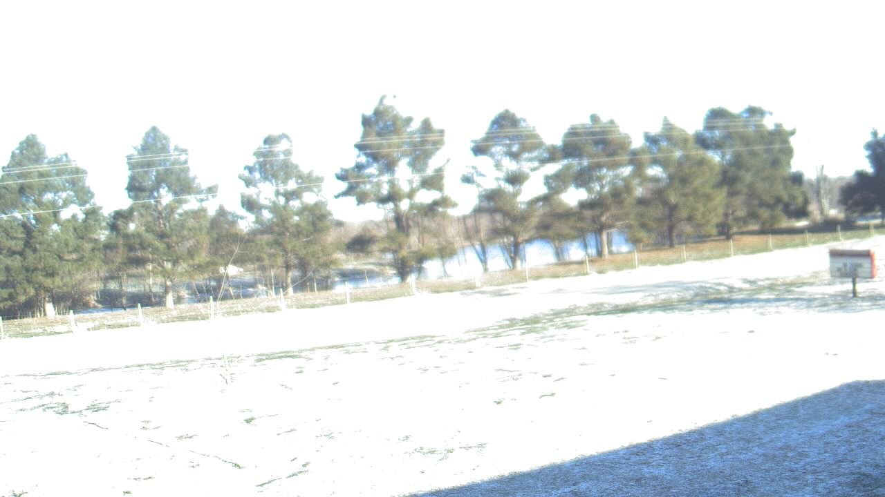 Thumbnail for current weather camera view from Lincoln ES in Pittsburg, Illinois