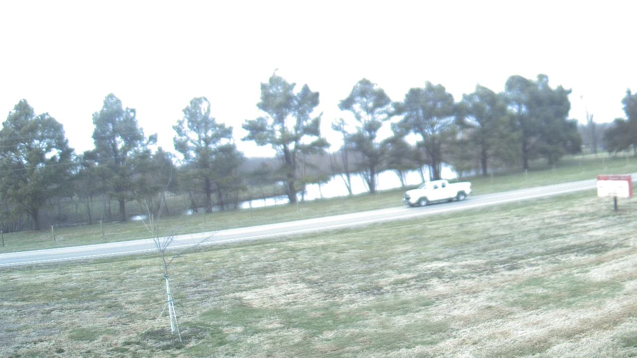 Thumbnail for current weather camera view from Lincoln ES in Pittsburg, Illinois