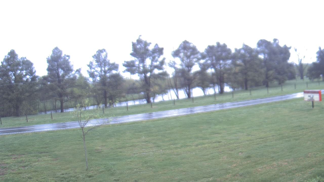 Thumbnail for current weather camera view from Lincoln ES in Pittsburg, Illinois