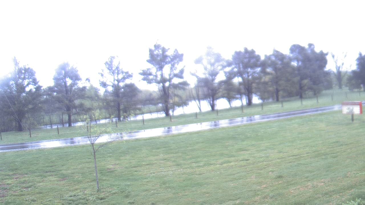 Thumbnail for current weather camera view from Lincoln ES in Pittsburg, Illinois