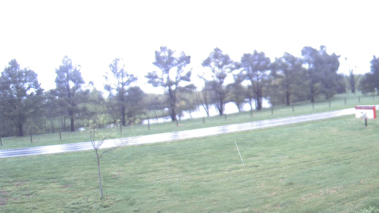 Thumbnail for current weather camera view from Lincoln ES in Pittsburg, Illinois